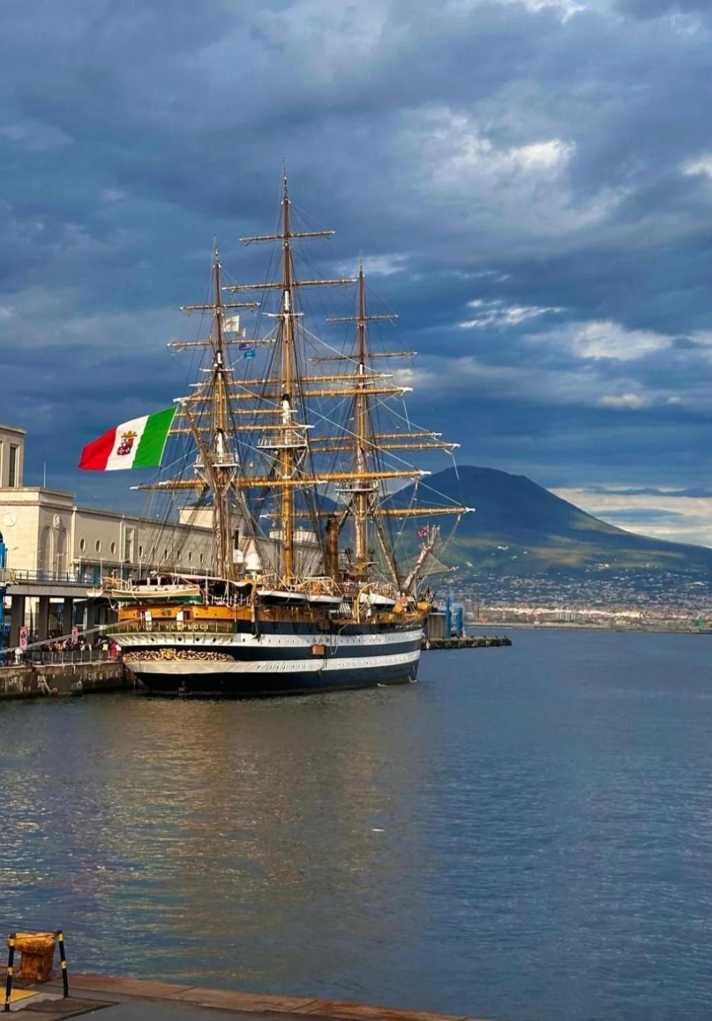 Napoli Sottosopra Chiaia Apartman Kültér fotó
